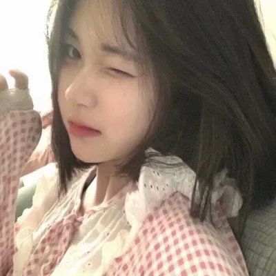 雨中的秋城